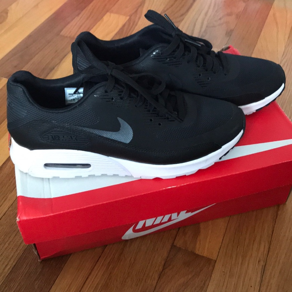 Nike Air Max 90 Ultra 2.0 - women’s size 9